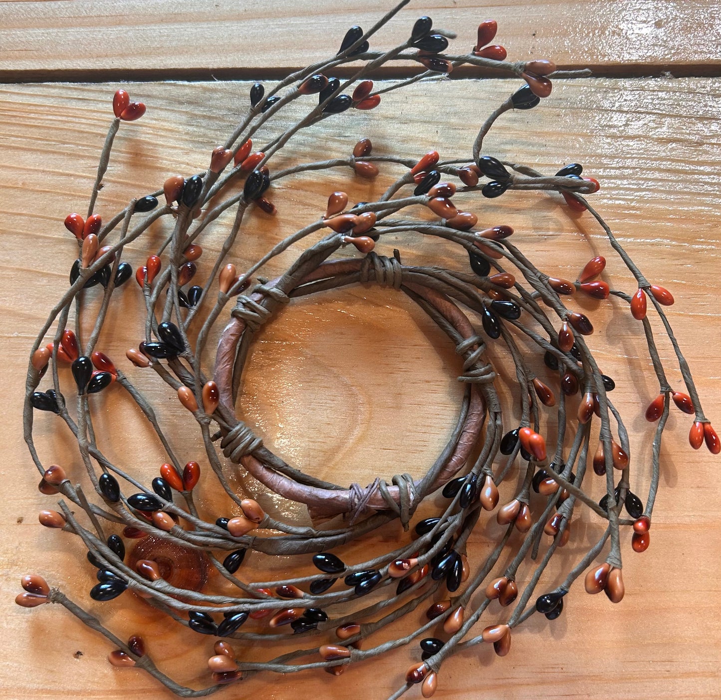 PRIMITIVE BERRY VINE RING - Dark Berry 4"
