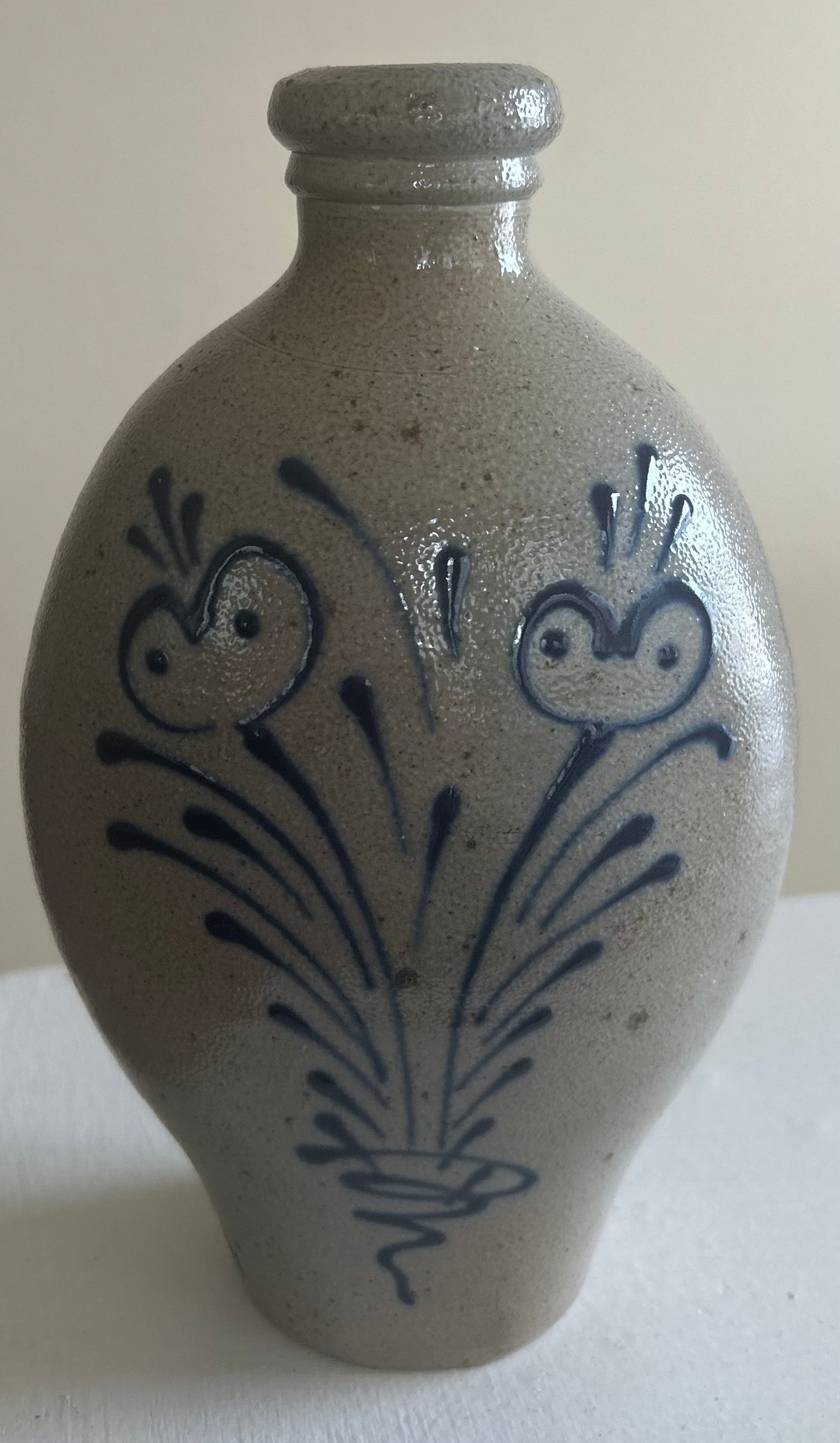 UNIQUE DECORATIVE VASE
